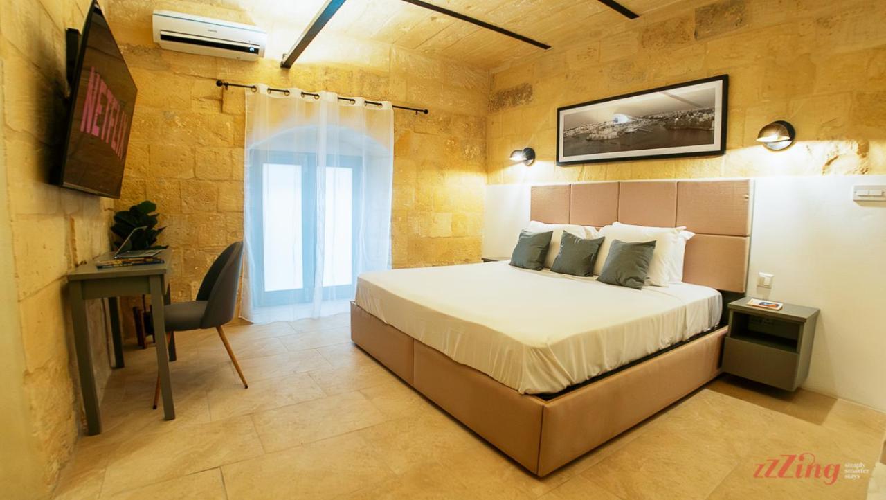 A Traditional Maltese Home In The Three Cities Биргу Экстерьер фото