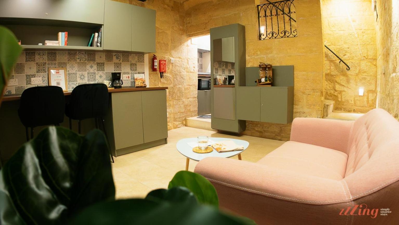 A Traditional Maltese Home In The Three Cities Биргу Экстерьер фото