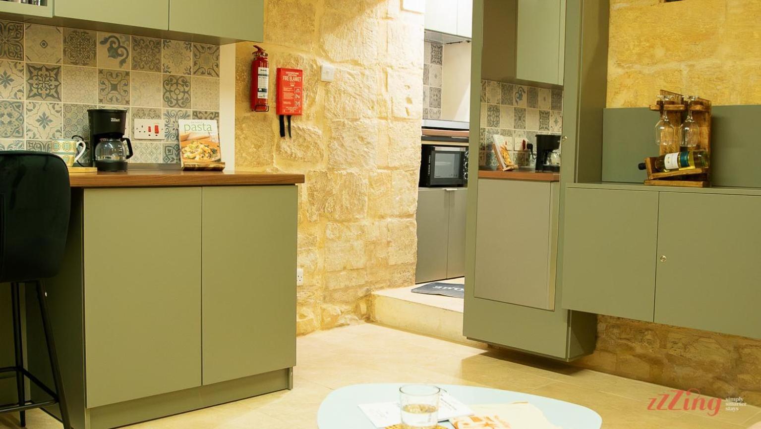 A Traditional Maltese Home In The Three Cities Биргу Экстерьер фото